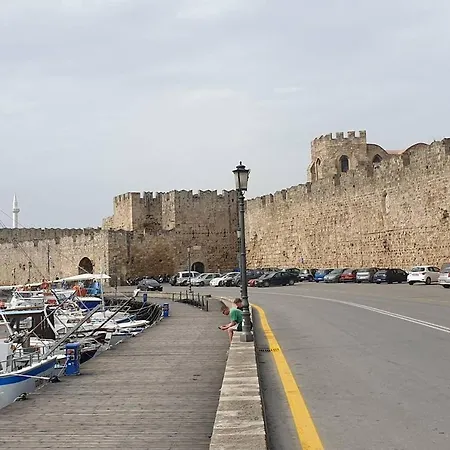 Aramis Boutique House, Medieval Old Town, Rhodes شقة *